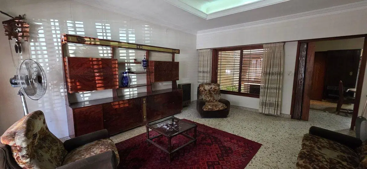 CASA 3 AMBIENTES CON COCHERA ALQUILER LANUS OESTE 4