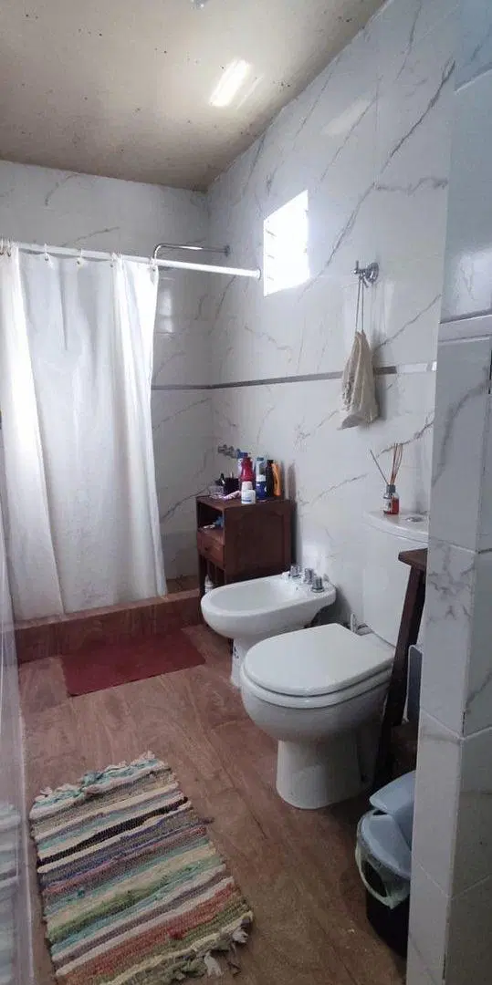 CASA 3 AMBIENTE VENTA BARRIO SANTA ANA GLEW 5