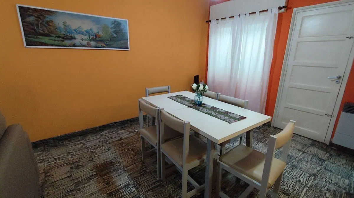 CASA  3 AMBIENTES VENTA APTO CREDITO LUIS GUILLON 5