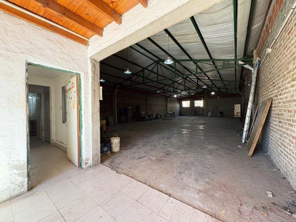Galpon C/Depto en venta en Malvinas Argentinas 4