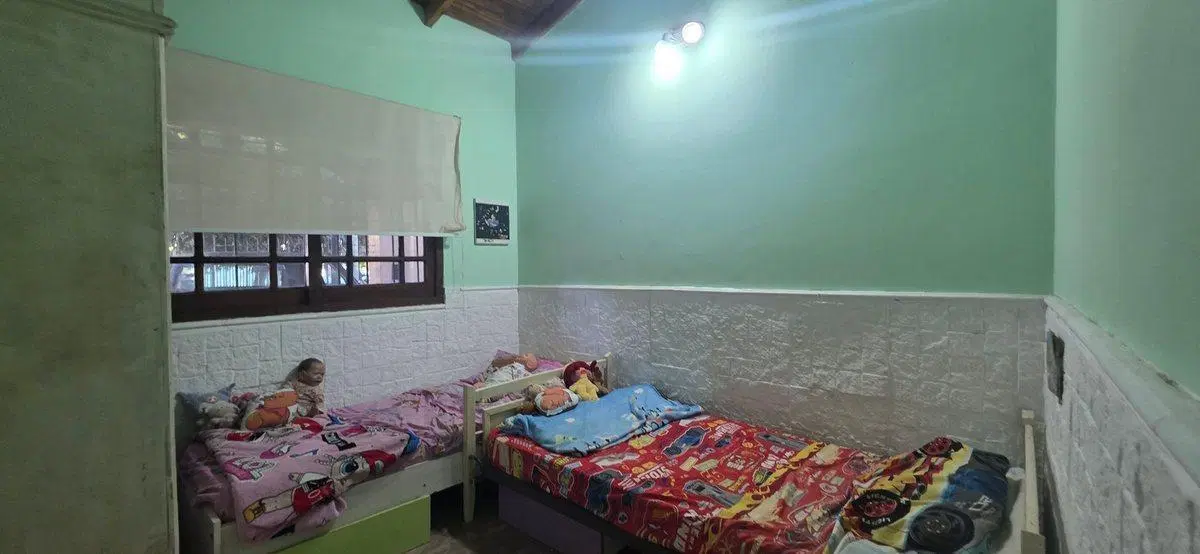 CASA 2 DORMITORIOS VENTA BANFIELD CON FONDO 4