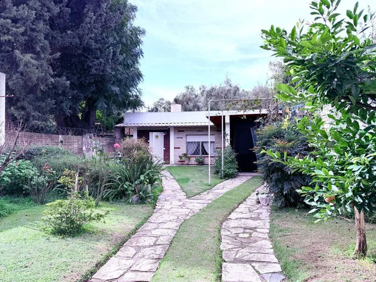 Casa de 3 ambientes en Venta en Burzaco Centro 5