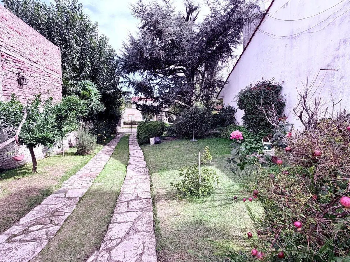Casa de 3 ambientes en Venta en Burzaco Centro 3