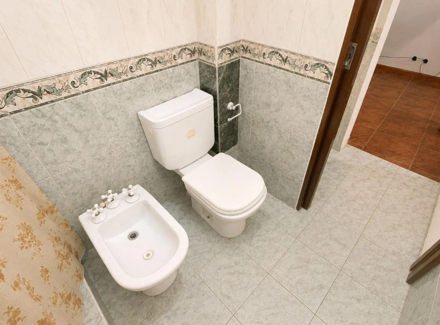 Casa 5 ambientes en venta San José c/amplio jardín 4