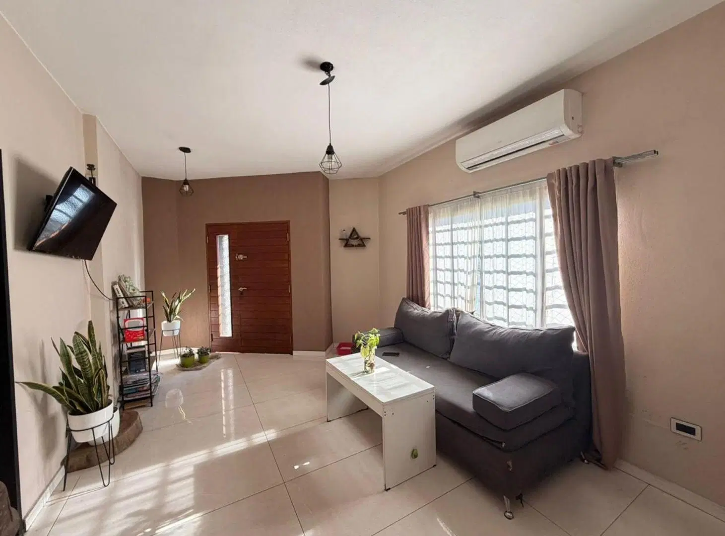 CASA EXCELENTE ESTADO 3 AMBIENTES EN BANFIELD 3