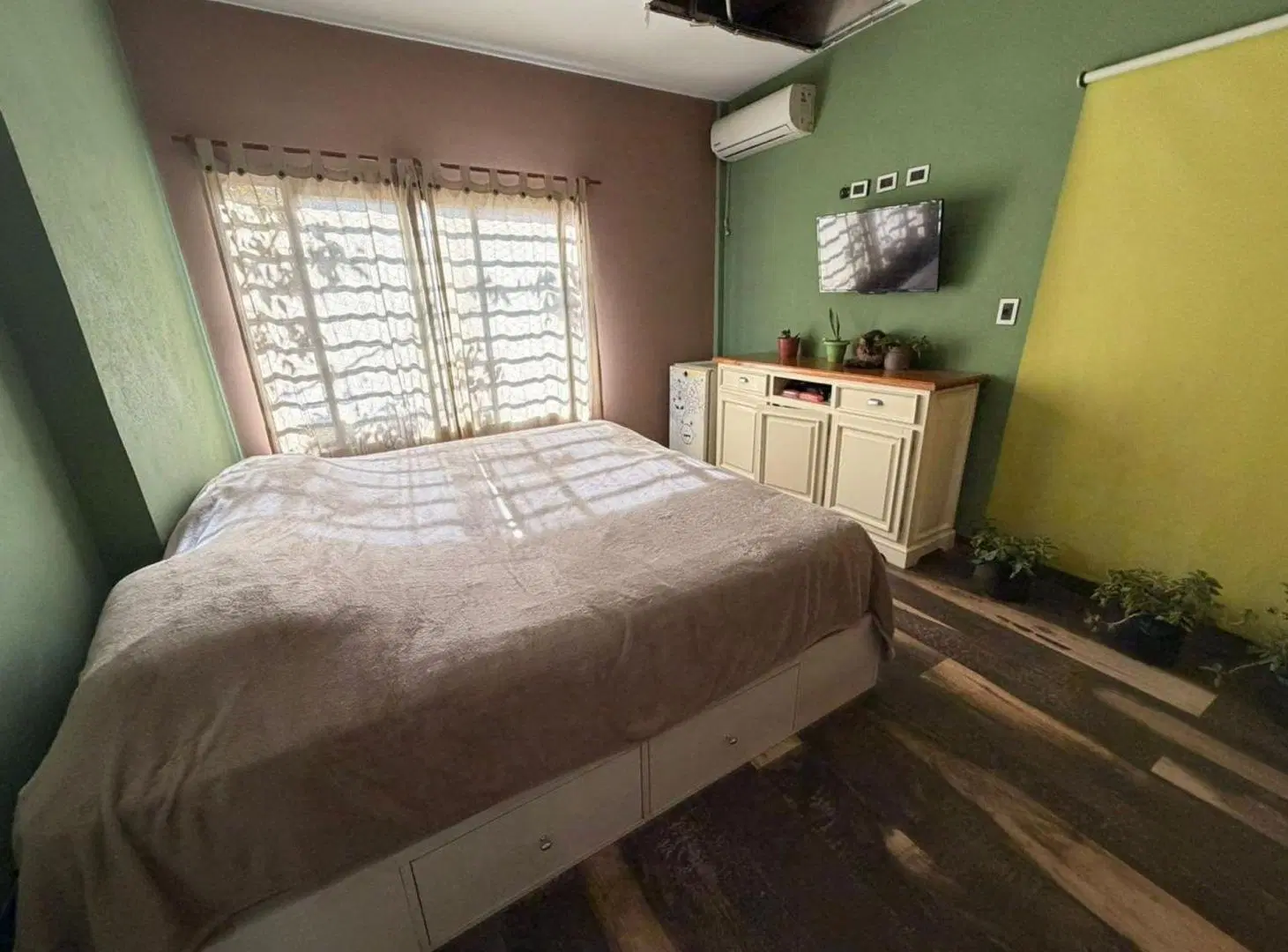 CASA EXCELENTE ESTADO 3 AMBIENTES EN BANFIELD 5