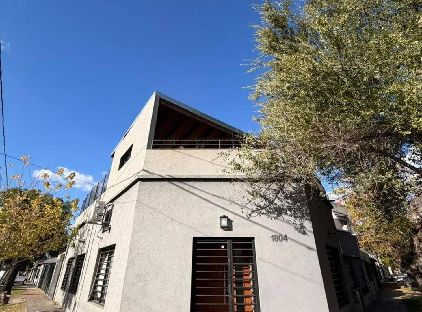CASA EXCELENTE ESTADO 3 AMBIENTES EN BANFIELD 4