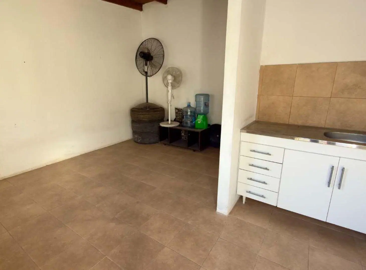 CASA + 2 DEPARTAMENTOS en BLOCK VENTA SAN VICENTE 4