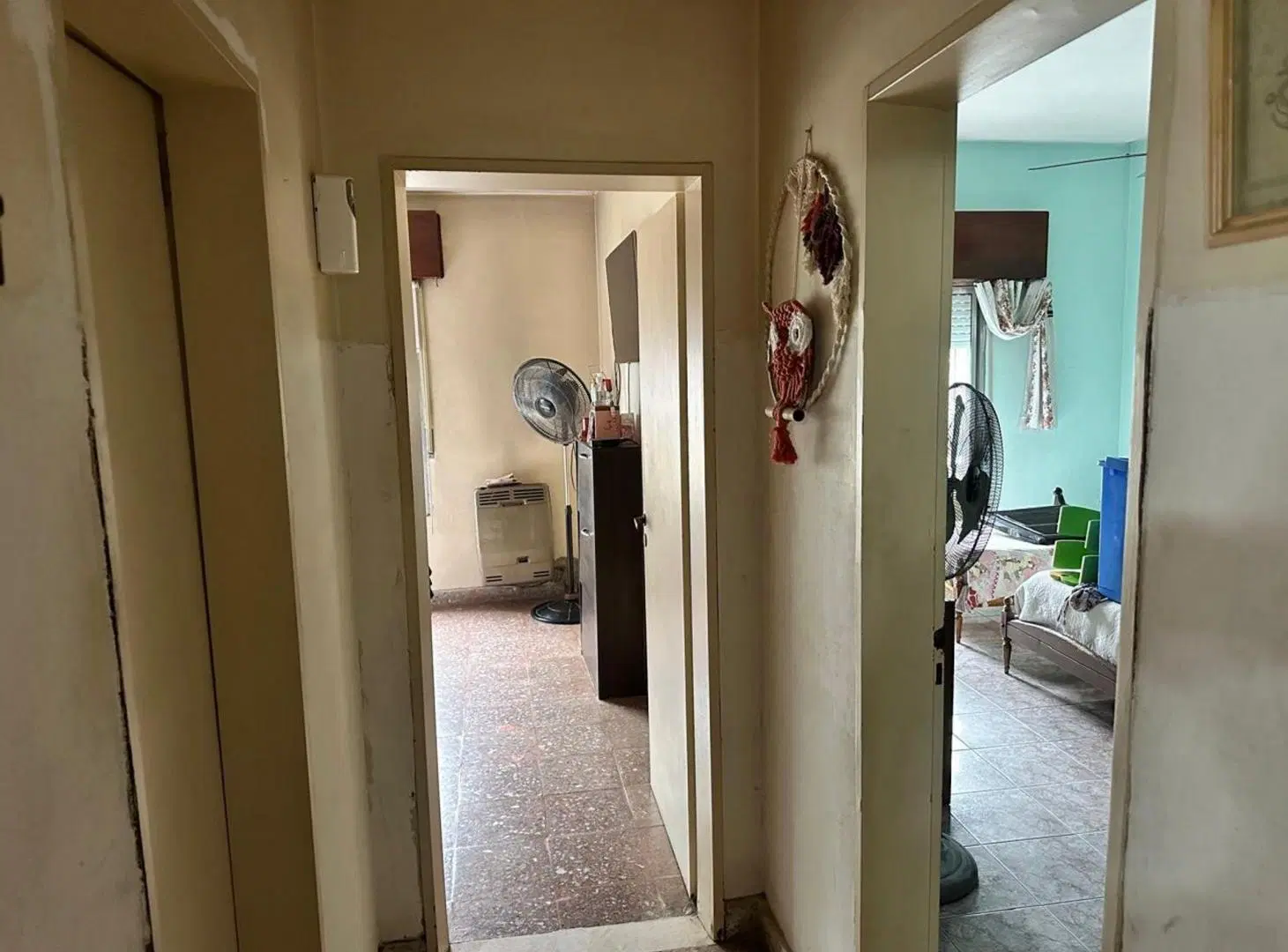 CASA 3 AMBIENTES EN VENTA CON PARQUE EN LONGCHAPMS 3