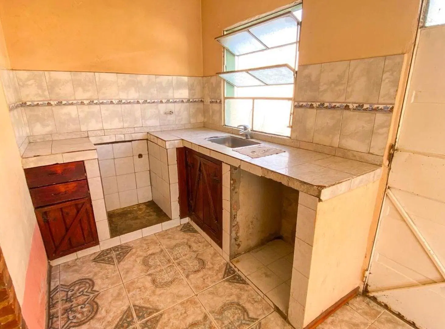 CASA EN VENTA IDEAL DOS FAMILIAS CON FONDO 5