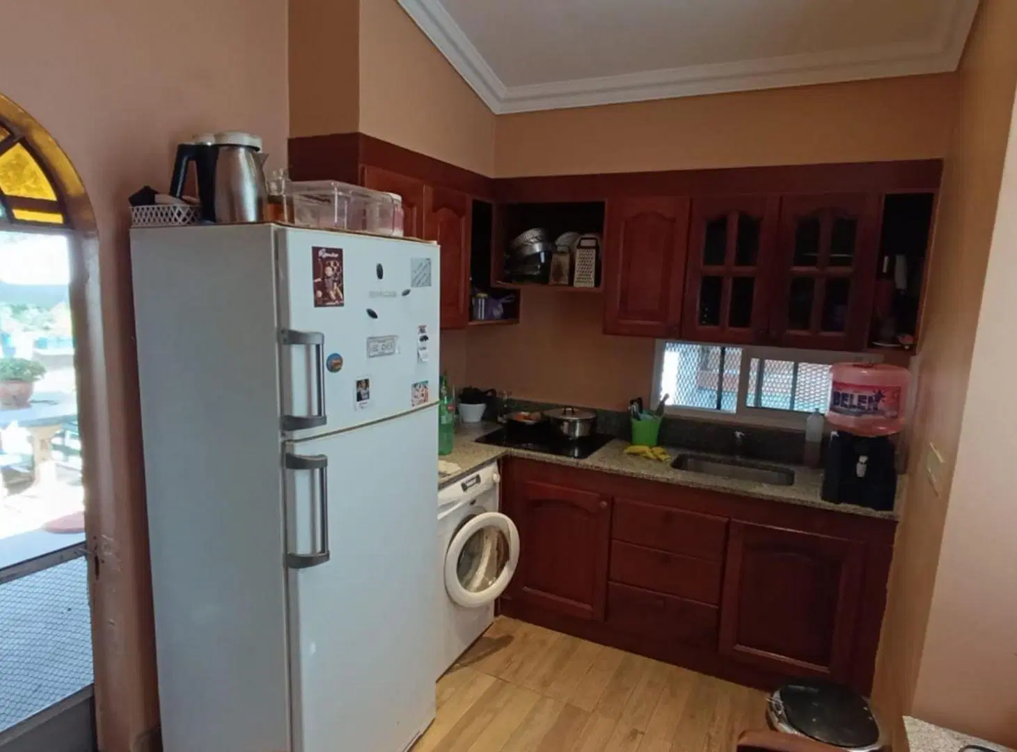 VENTA VIVIENDA MULTIFAMILIAR 6 DPTOS C/RENTA BUDGE 2