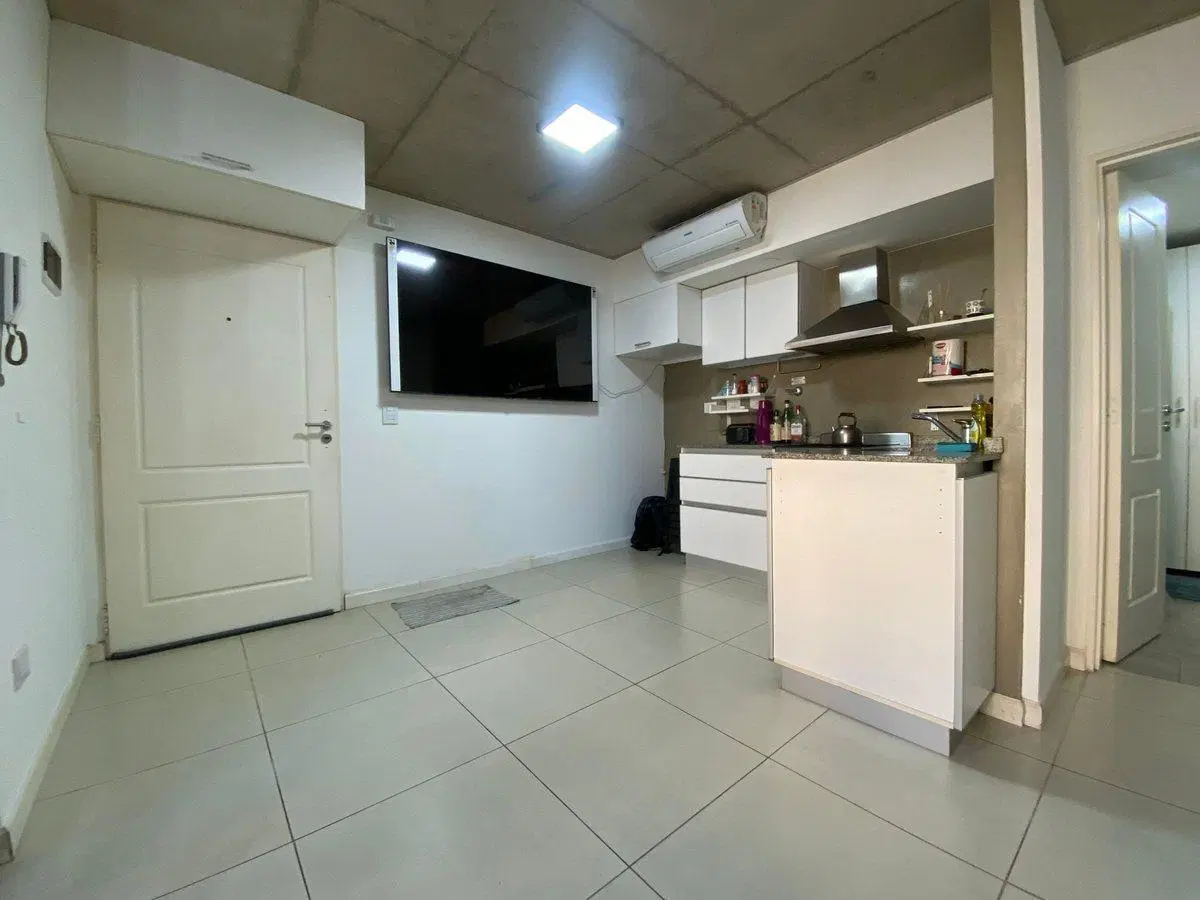 Monoambiente ALQUILER Banfield con balcon 3