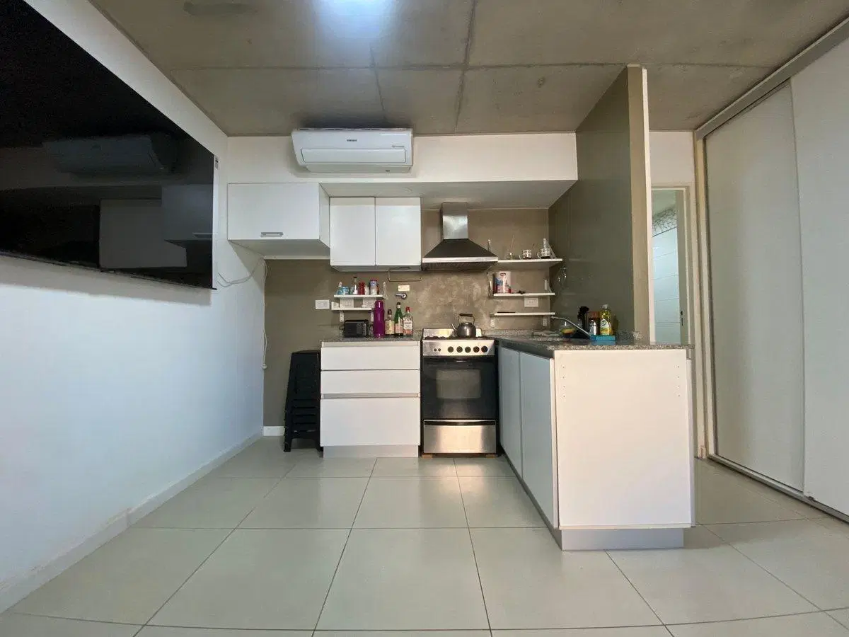 Monoambiente ALQUILER Banfield con balcon 2