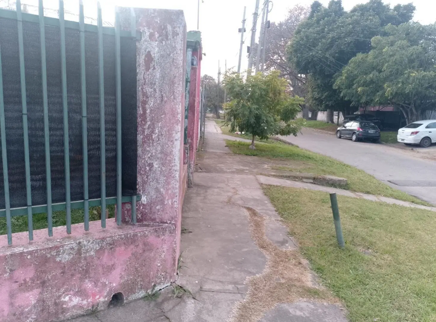 CASA CON PARQUE, Y GRAN POTENCIAL EN BURZACO 2