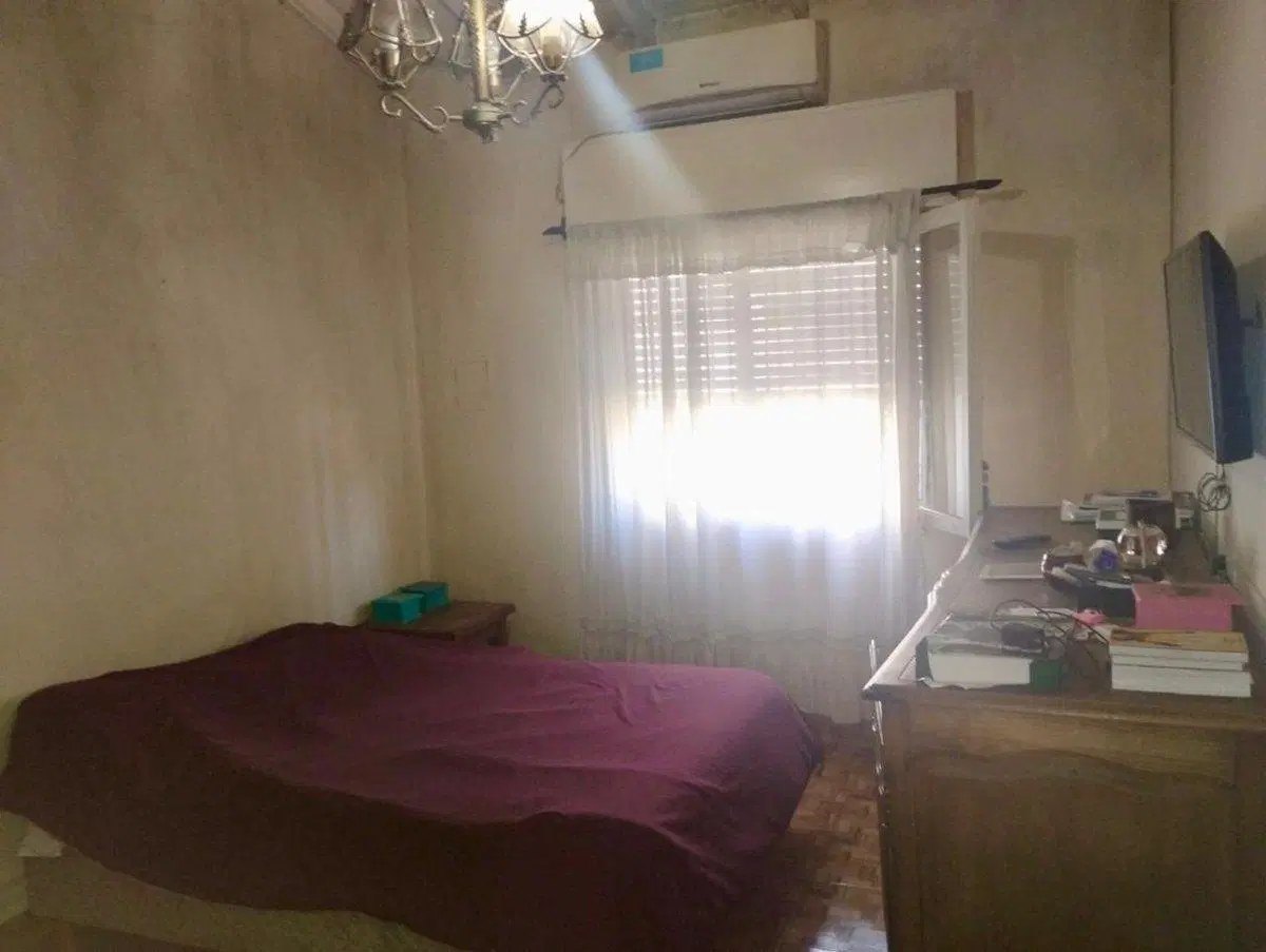 CASA 5 AMBIENTES EN VENTA EN LUIS GUILLON 5