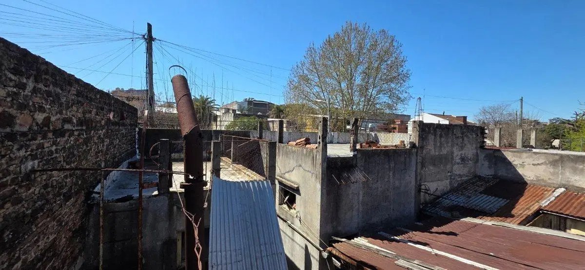 CASA VENTA LLAVALLOL LOTE 10 X 20 5