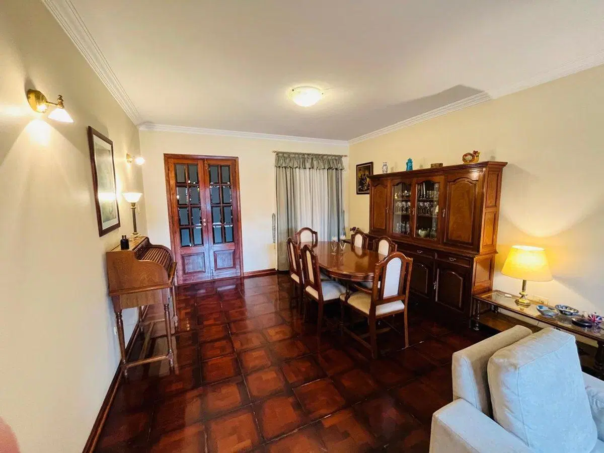 CASA 4 AMBIENTES VENTA PILETA APTA CREDITO LOMAS 4