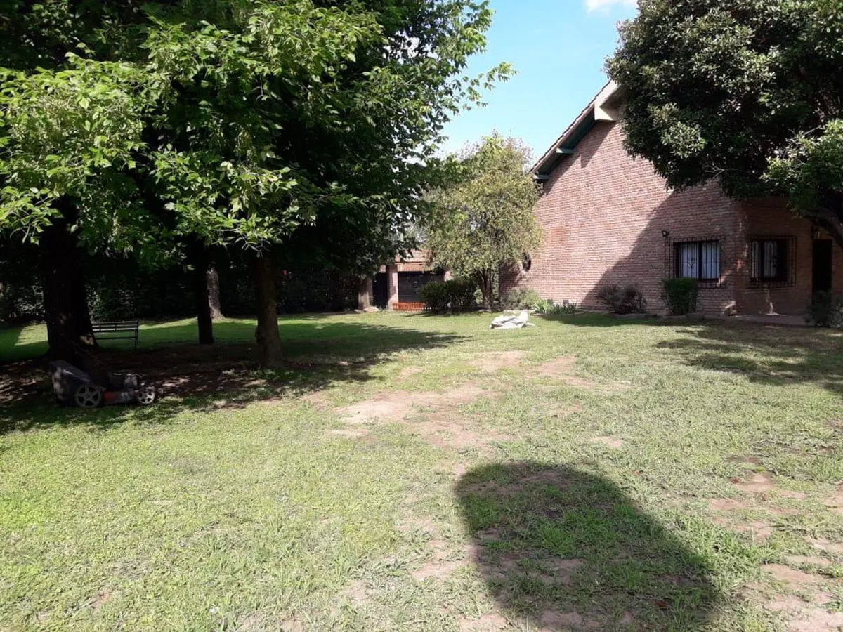 CASA 5 AMBIENTES PILETA VENTA EZEIZA CANNING 4
