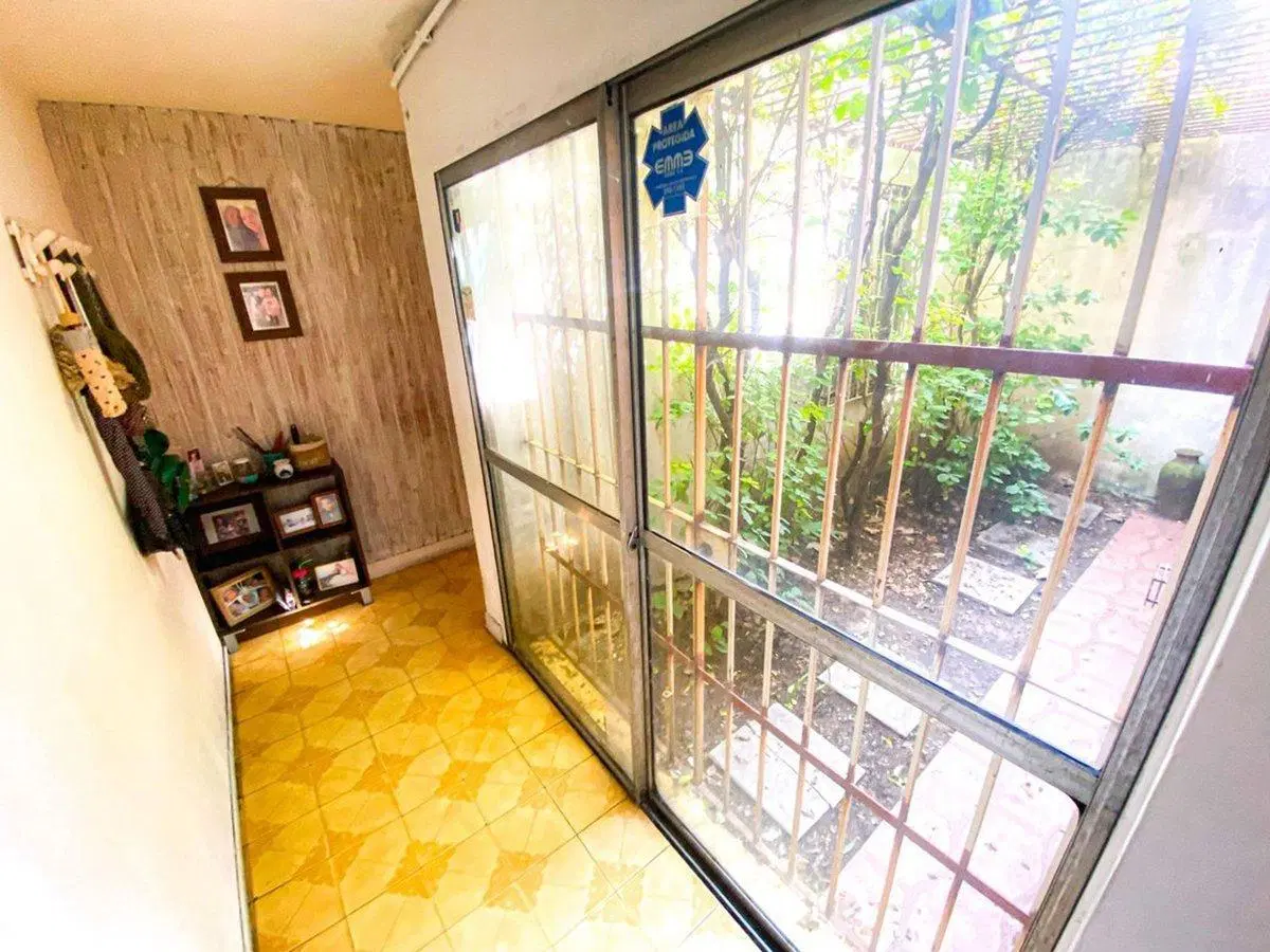 VENTA CASA 4 AMBIENTES, COCHERA, PATIO EN LOMAS 5