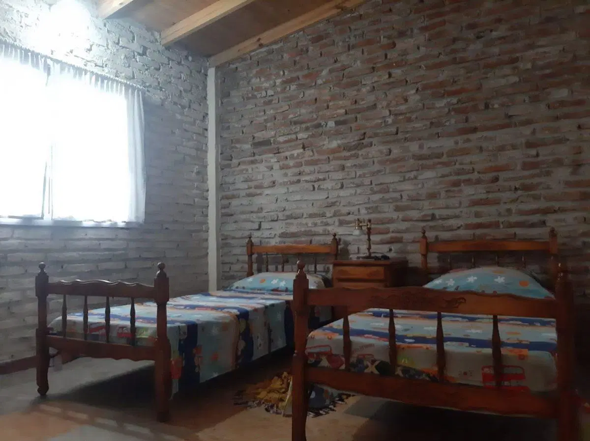 CASA 2 AMBIENTES EN VENTA EN GONZALEZ CATAN 4