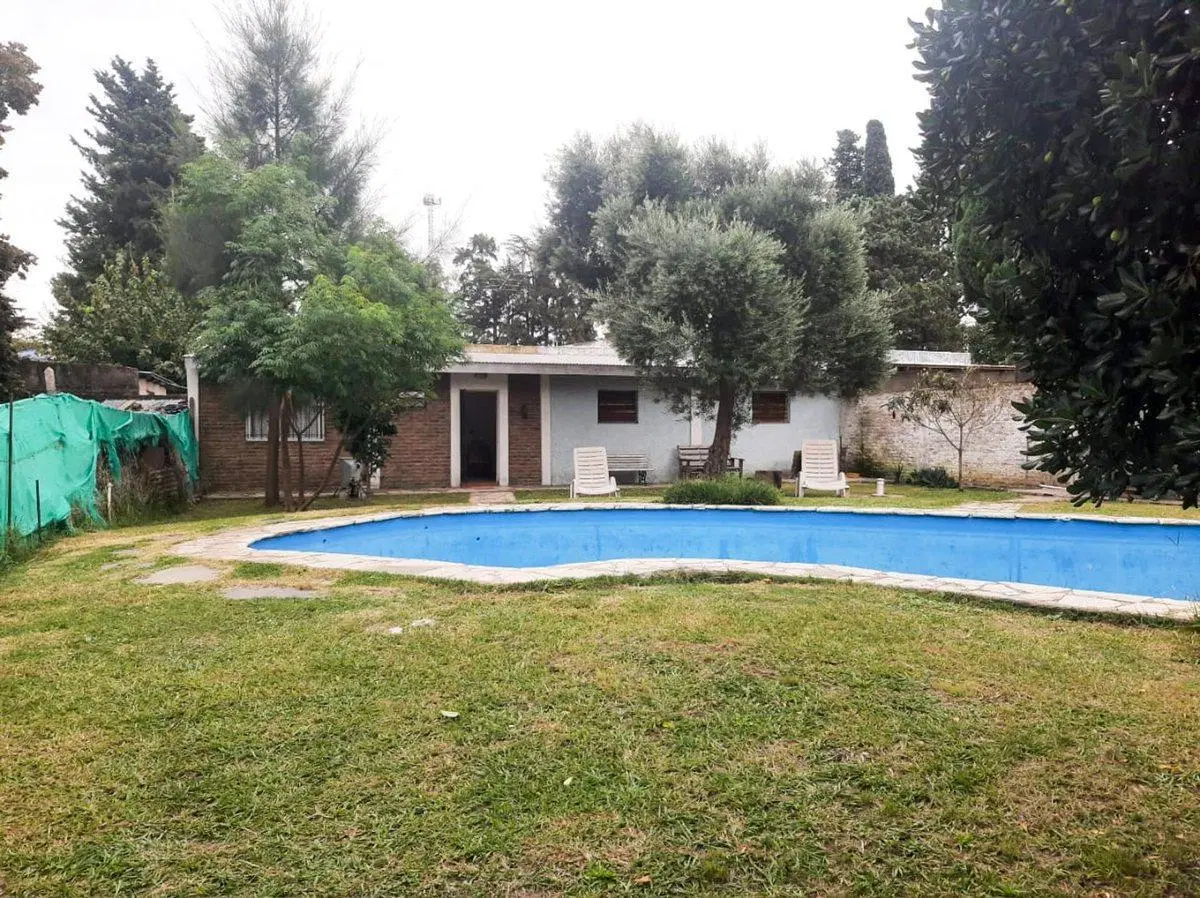 CASA 2 AMBIENTES EN VENTA EN GONZALEZ CATAN 5