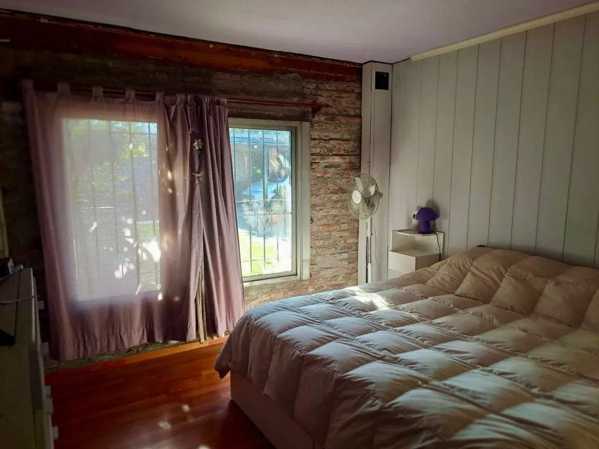 CASA 3 AMBIENTES VENTA GARAJE Y AMPLIO PARQUE 3