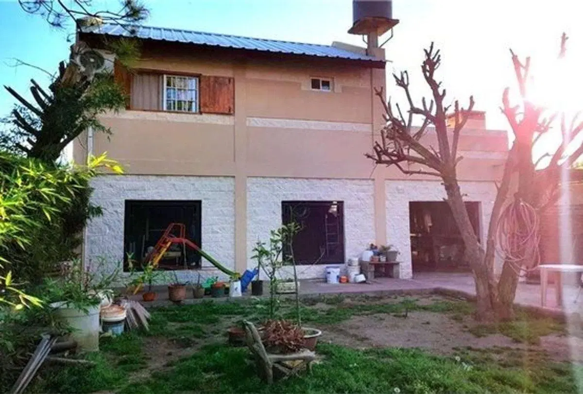 Venta de casa 3 ambientes en Ezeiza 8