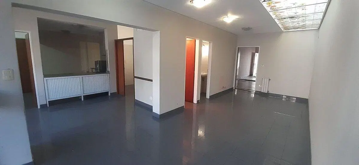 Venta de Comercio con patio en Gerli 2