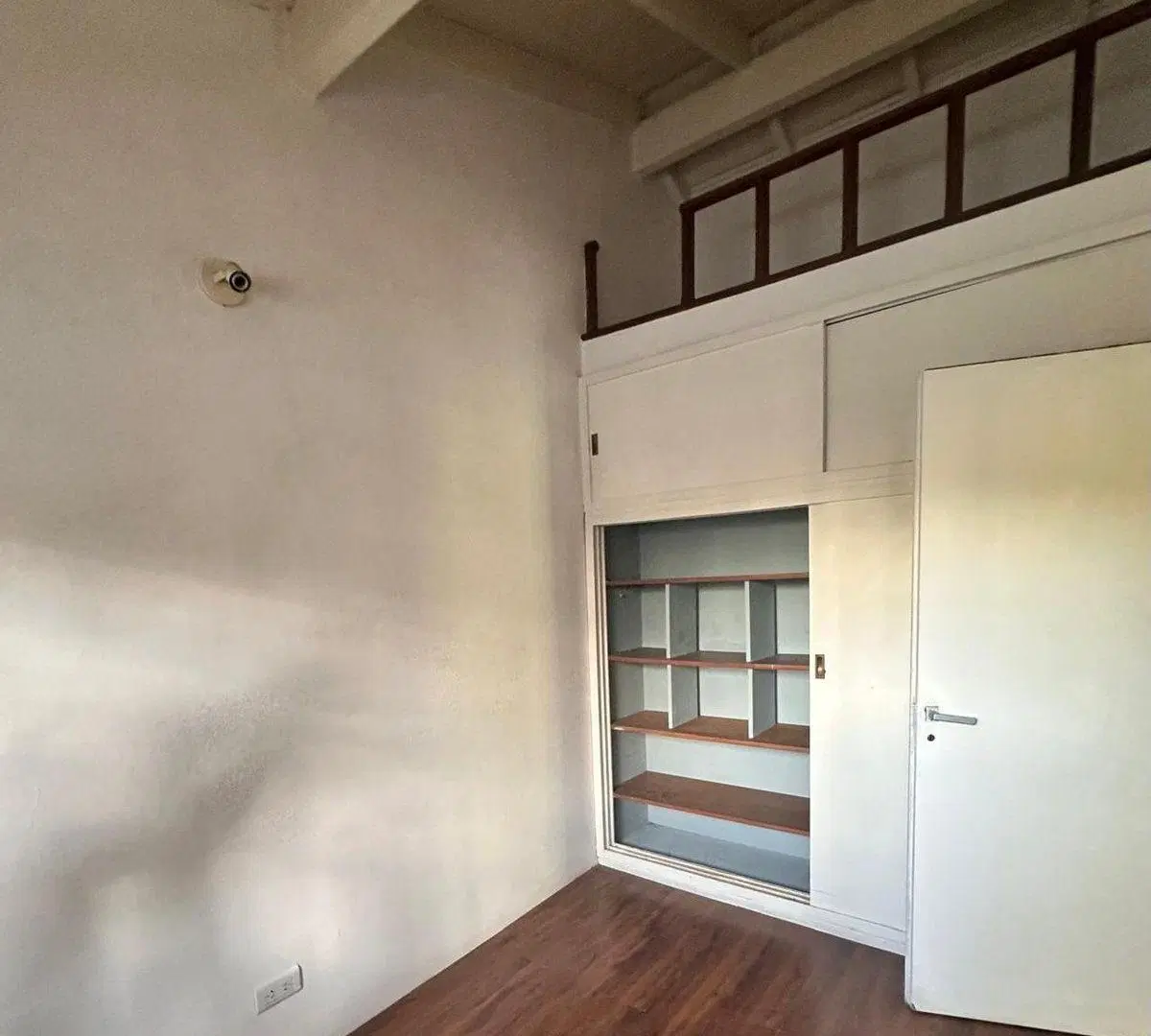 CASA 4 AMBIENTES EN VENTA TEMPERLEY APTA CREDITO 5
