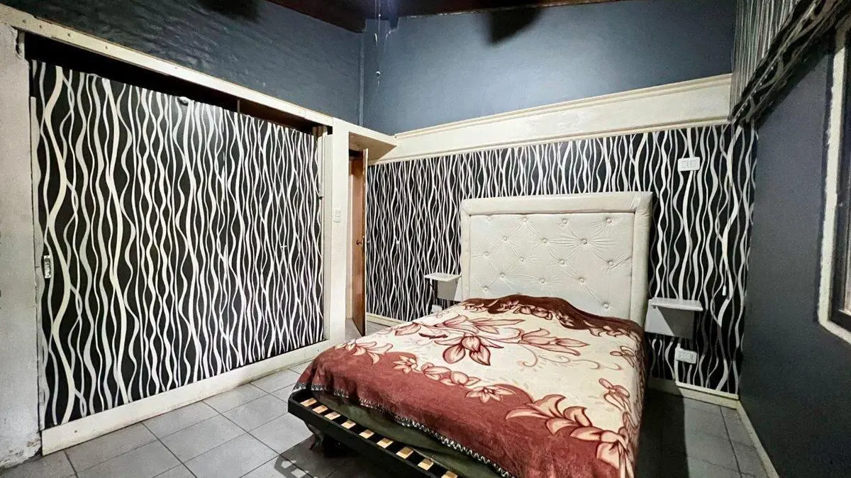 CASA 4 AMBIENTES EN VENTA CLAYPOLE APTO CREDITO. 4