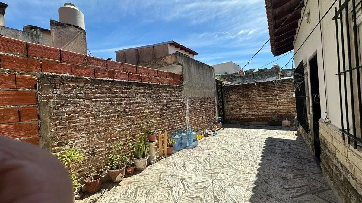 CASA 5 ANB EN AVELLANED C/QUINCHO APTO CRÉDITO 4