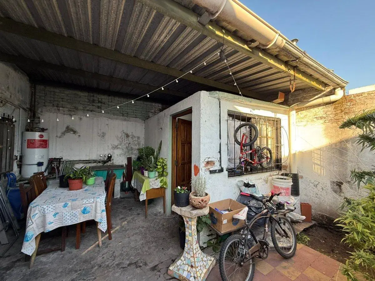 VENTA CASA TEMPERLEY. LOTE 5