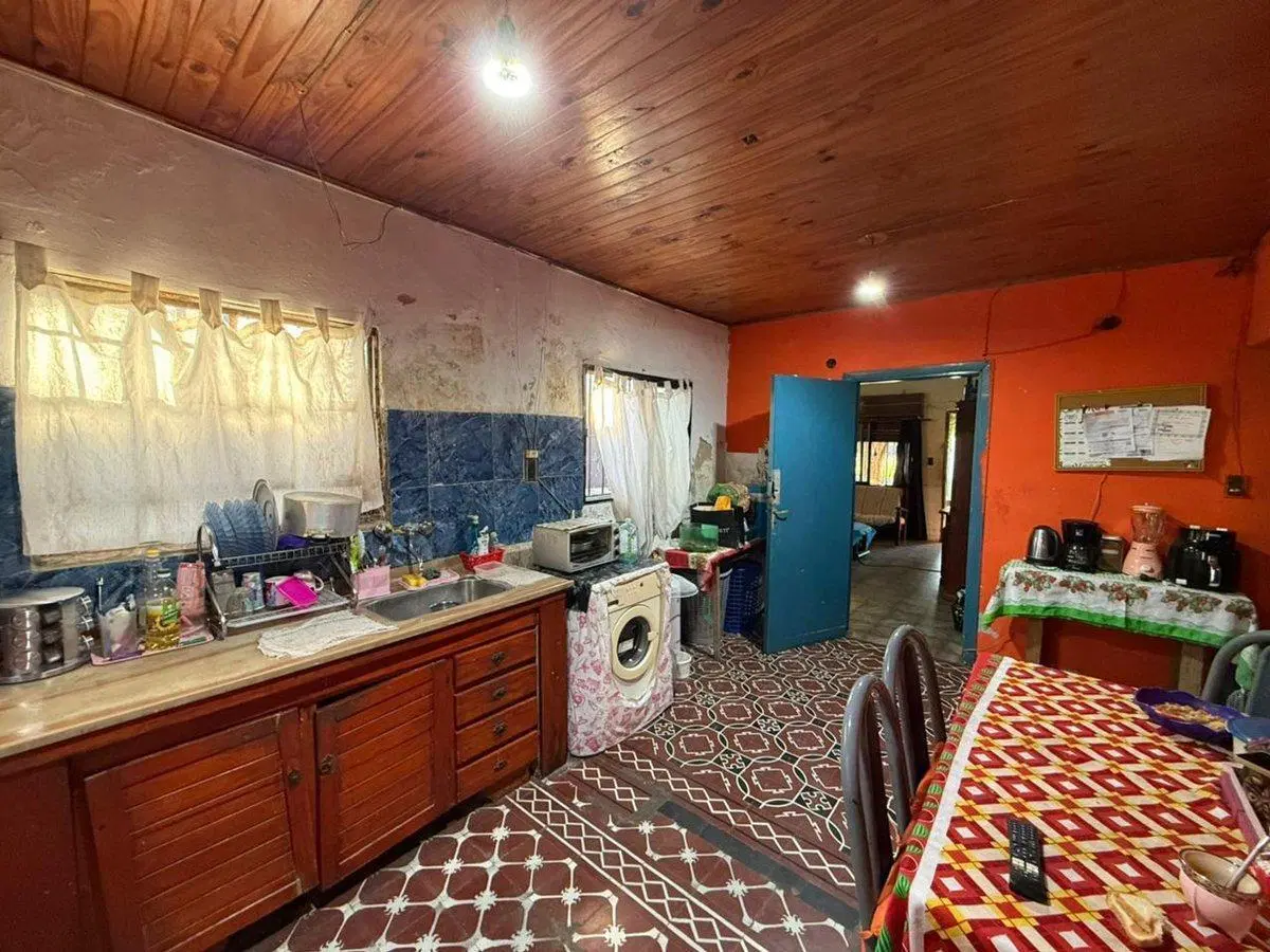 VENTA CASA TEMPERLEY. LOTE 4