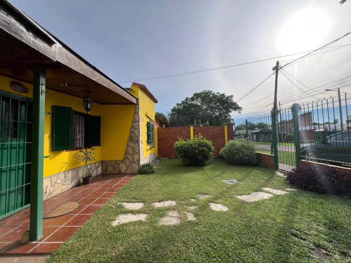 CASA 3 AMBIENTES EN VENTA LONGCHAMPS APTO CREDITO 3