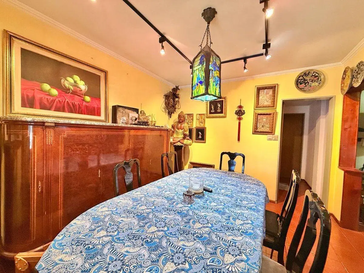 CASA EN VENTA 5 AMB CON COCHERA APTA CREDITO LOMAS 4