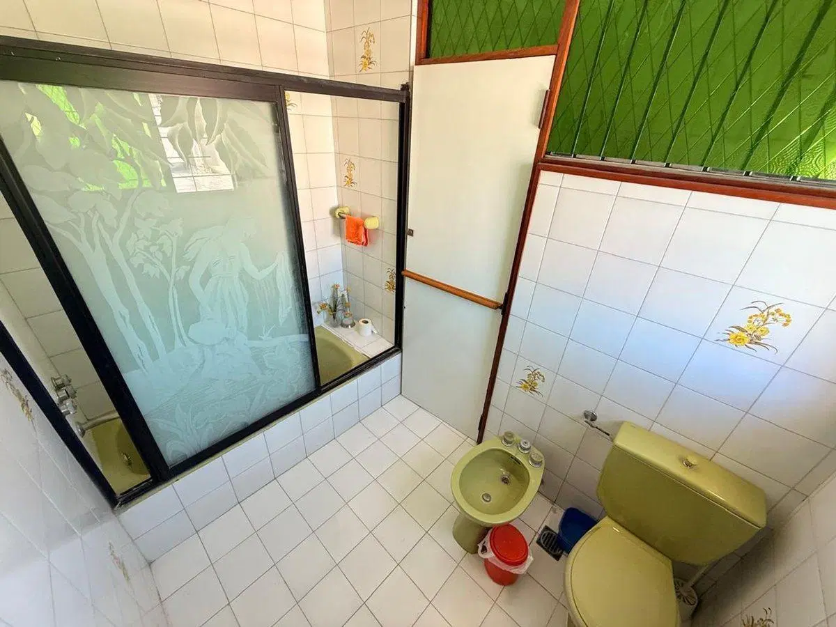 CASA EN VENTA 5 AMB CON COCHERA APTA CREDITO LOMAS 5