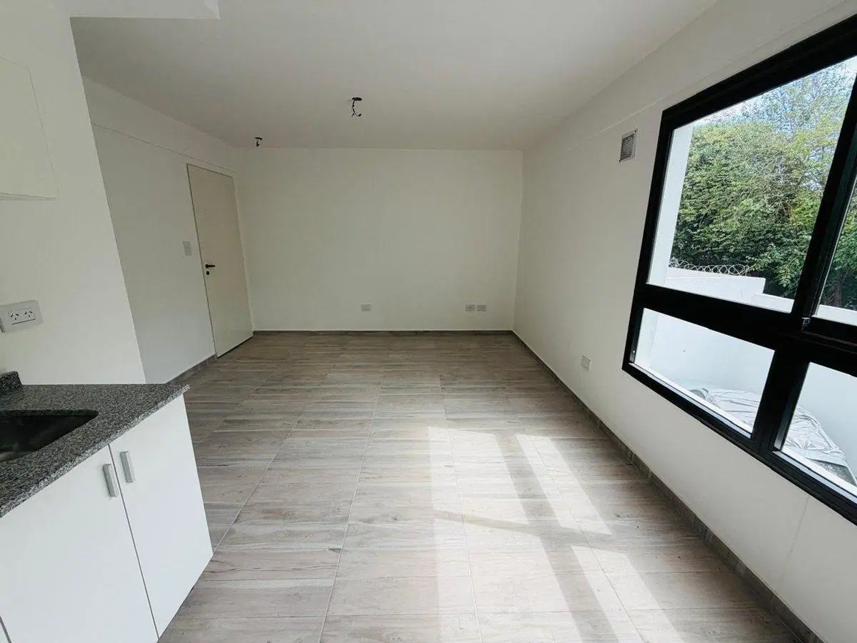 Departamento monoambiente venta Lomas de Zamora 5
