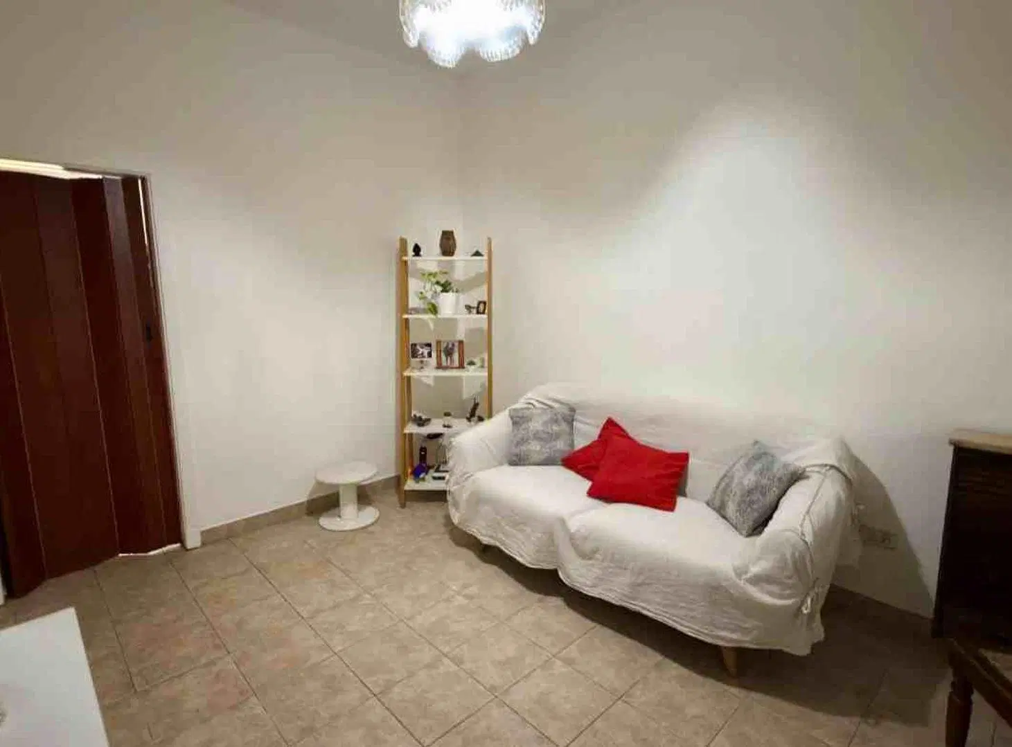 CASA 4 AMBIENTES EN VENTA ADROGUE 5