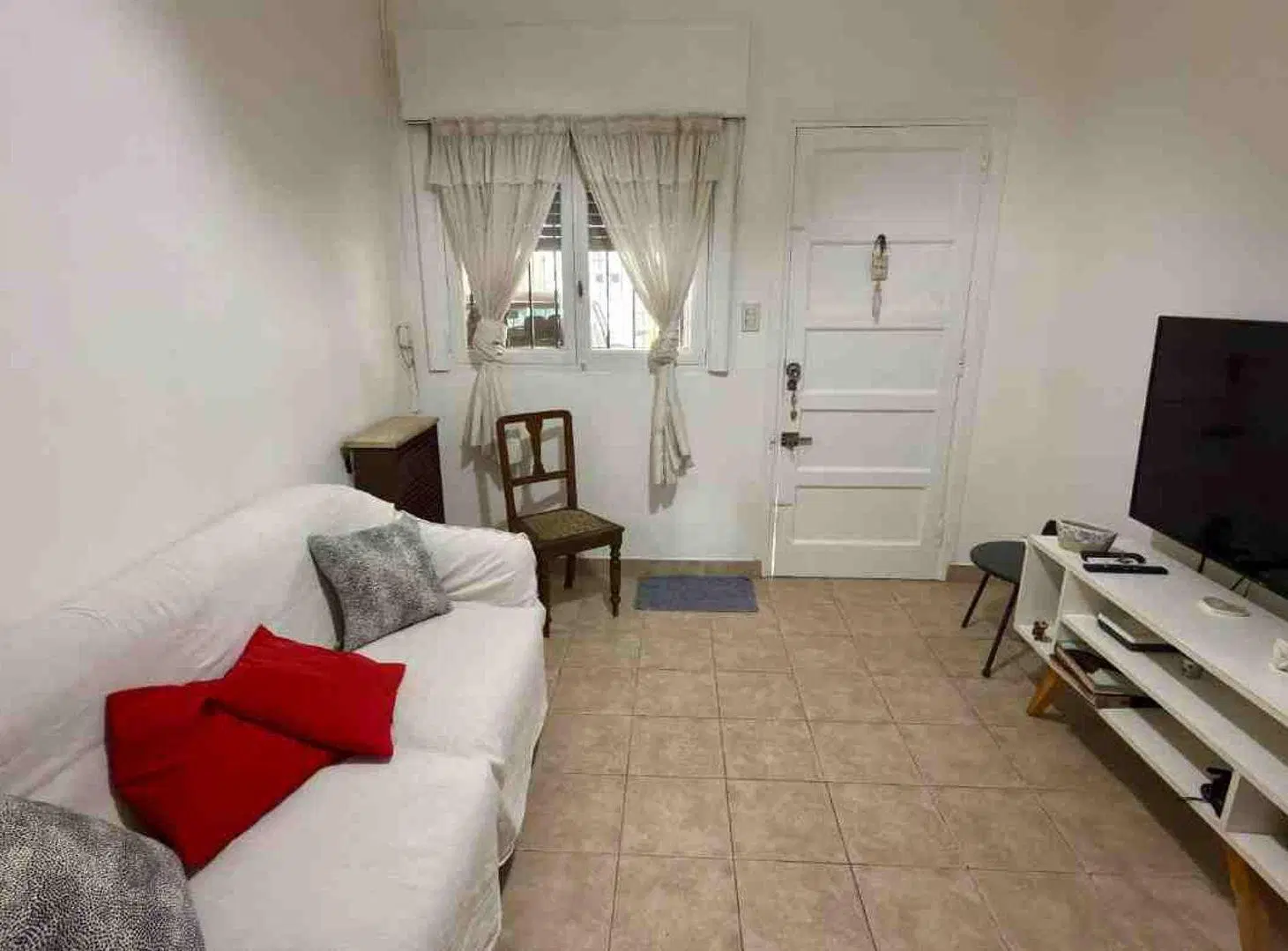 CASA 4 AMBIENTES EN VENTA ADROGUE 2