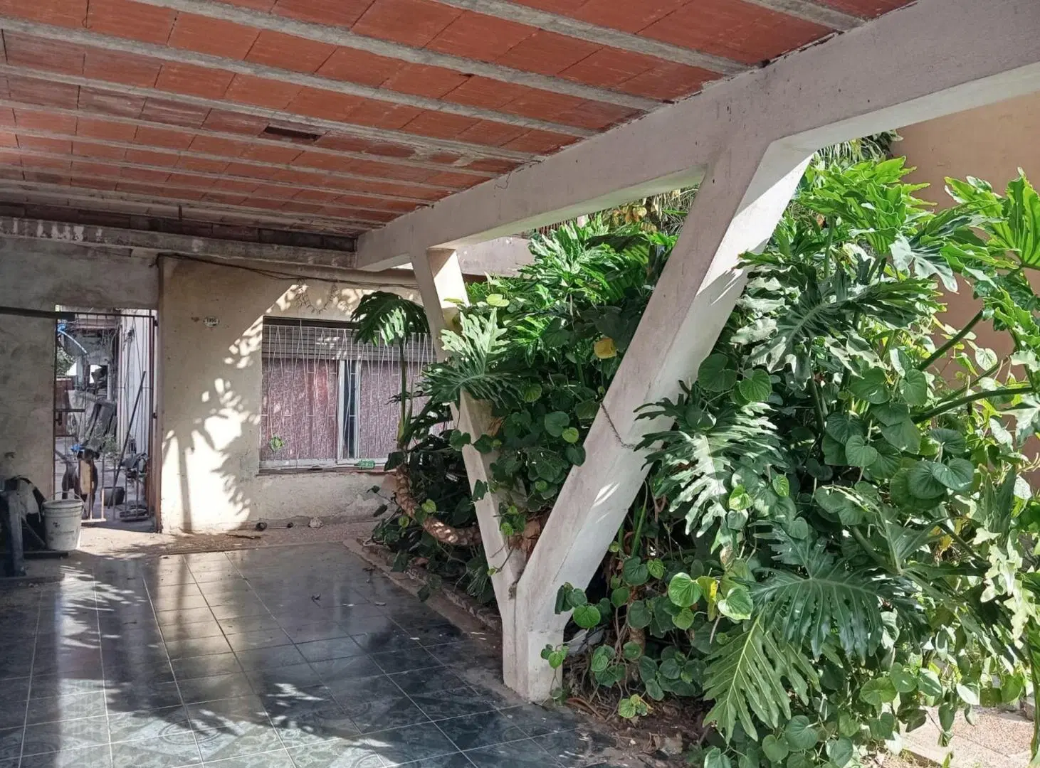 CASA 5 AMBIENTES VENTA LOMAS DE ZAMORA CON DEPTO 5