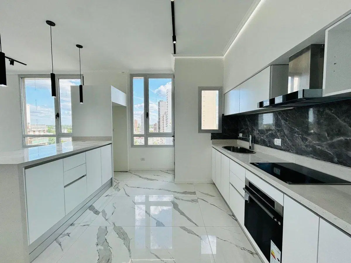 Departamento 4 ambientes en venta Lomas de Zamora 3