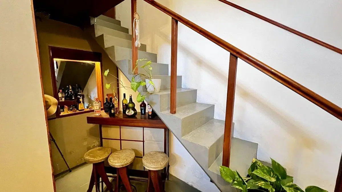 CASA 4 AMBIENTES EN VENTA TEMPERLEY + DEPTO REF 4