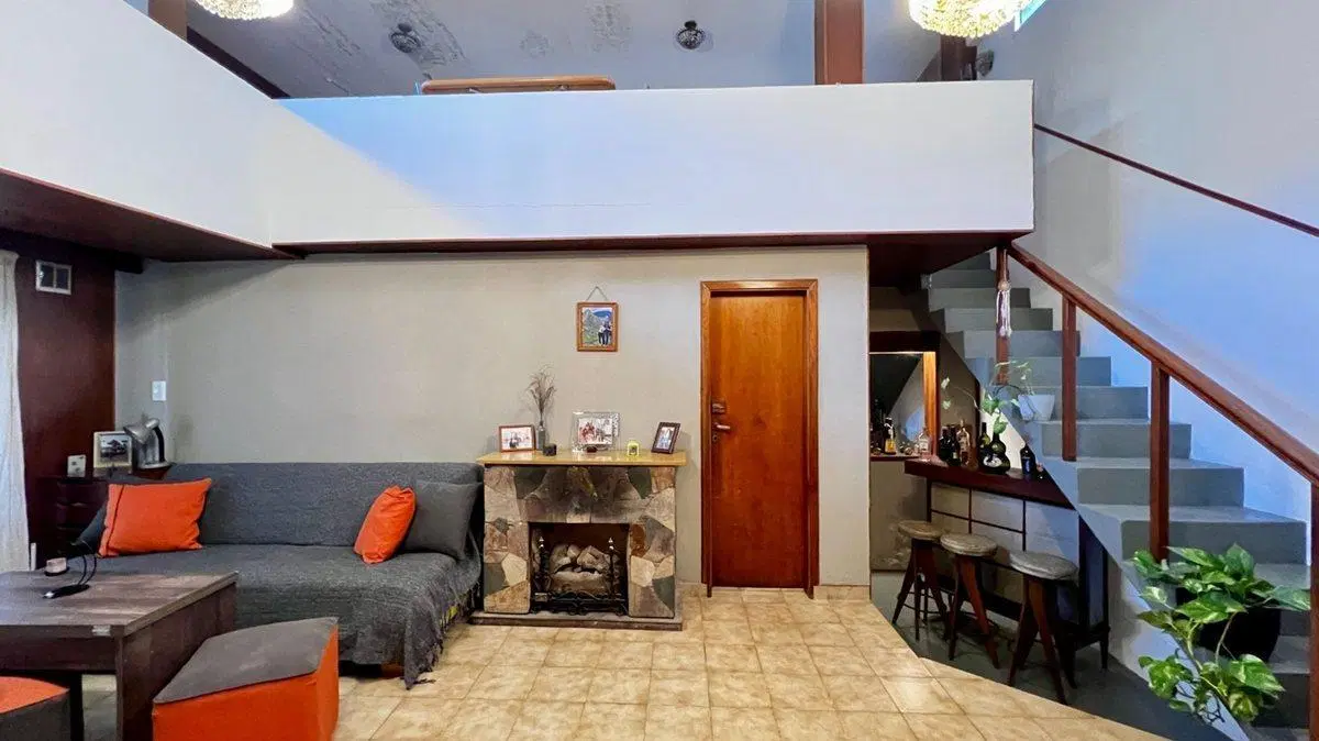 CASA 4 AMBIENTES EN VENTA TEMPERLEY + DEPTO REF 2