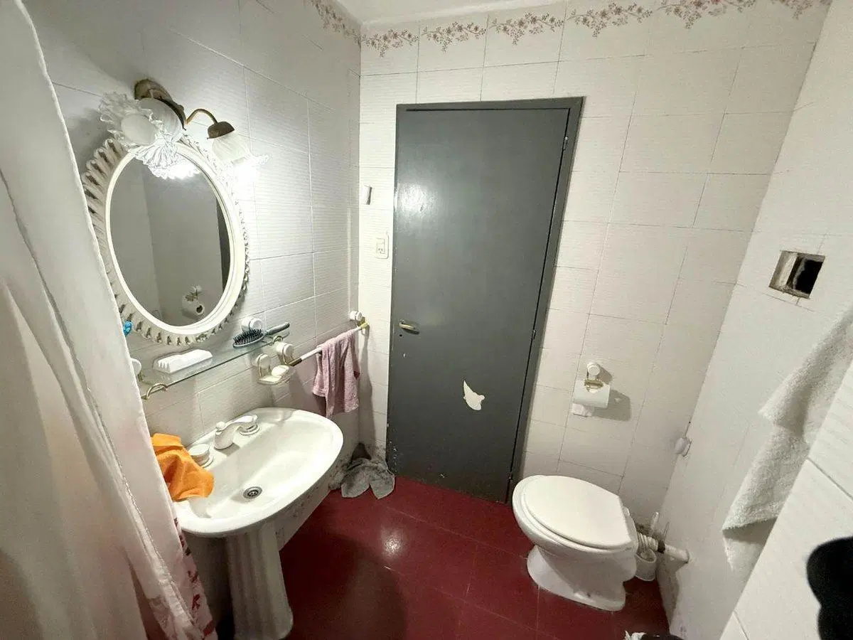 CASA 3 AMBIENTES EN VENTA EN BANFIELD CON JARDIN 2