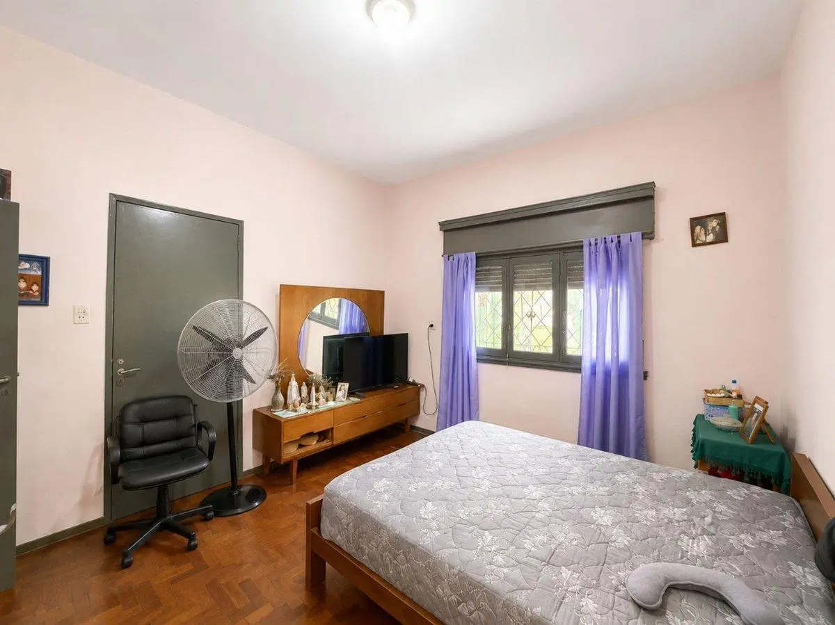 CASA 3 AMBIENTES EN VENTA EN BANFIELD CON JARDIN 5