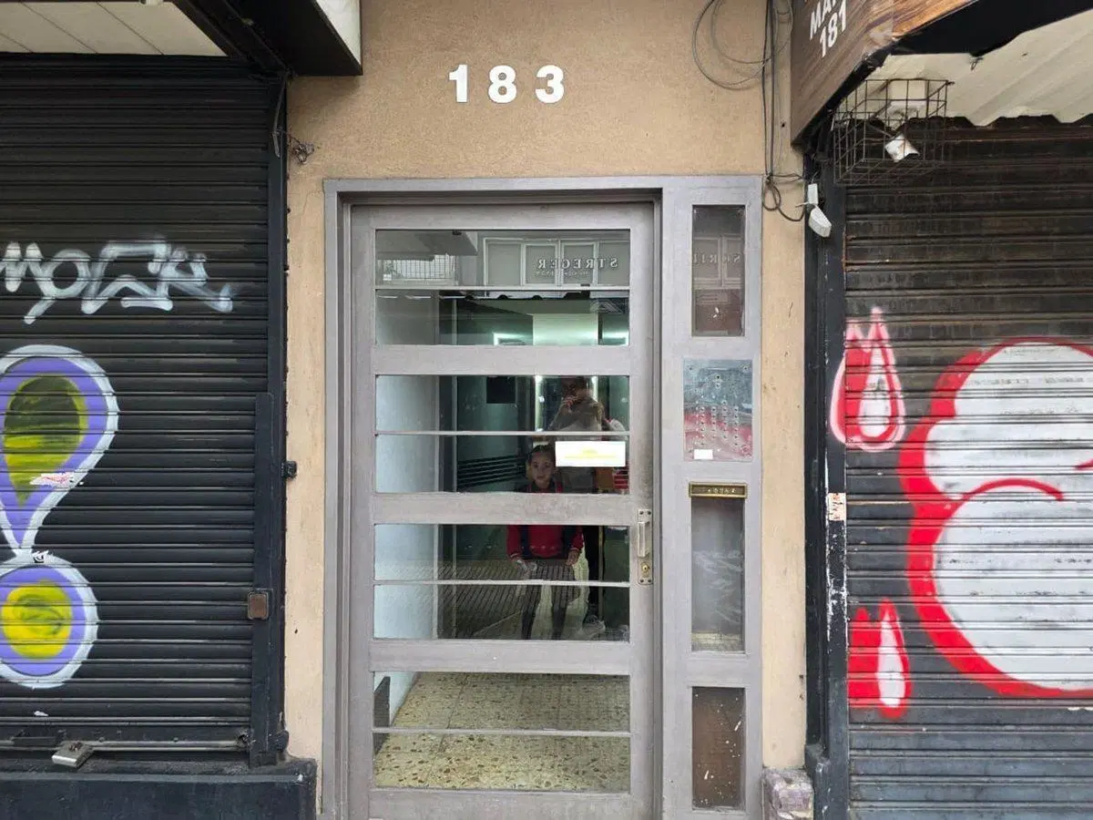 DEPARTAMENTO 3 AMBIENTES EN VENTA BANFiIELD 2