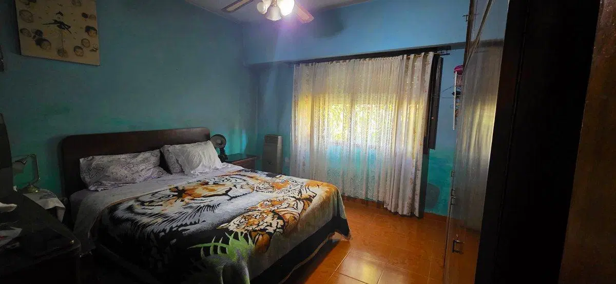 CASA MULTIFAMILIAR EN VENTA , GARAGE Y PATIO 5