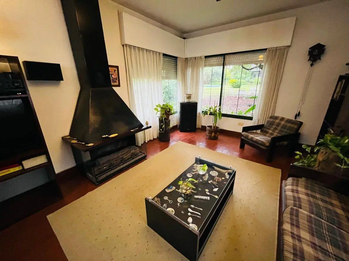 CASA 4 AMBIENTES VENTA MONTE GRANDE PARQUE PILETA 3