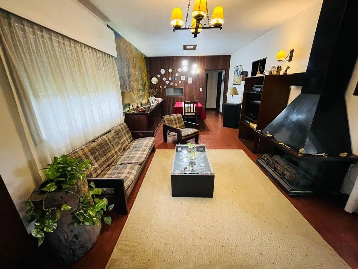 CASA 4 AMBIENTES VENTA MONTE GRANDE PARQUE PILETA 4