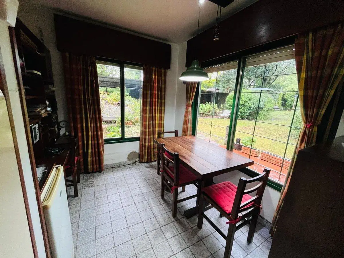 CASA 4 AMBIENTES VENTA MONTE GRANDE PARQUE PILETA 5